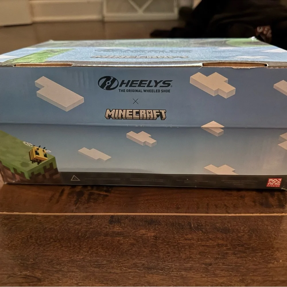 Minecraft Heelys - Picture 8 of 9